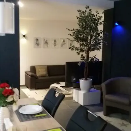 Apartman Tomas Apartment